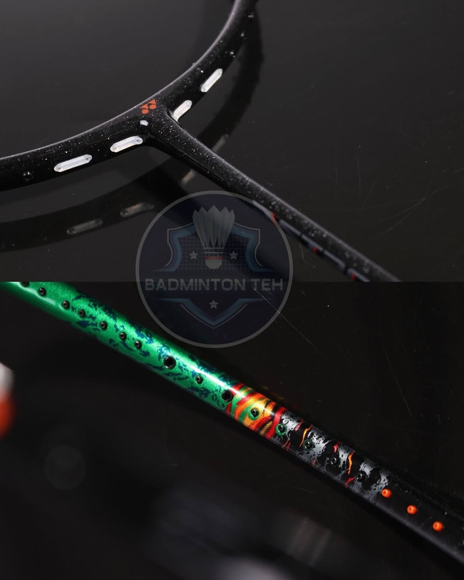 راکت بدمینتون Yonex Astrox 99 Game