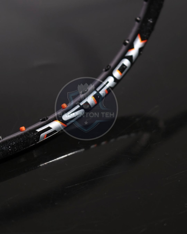 راکت بدمینتون Yonex Astrox 99 Game